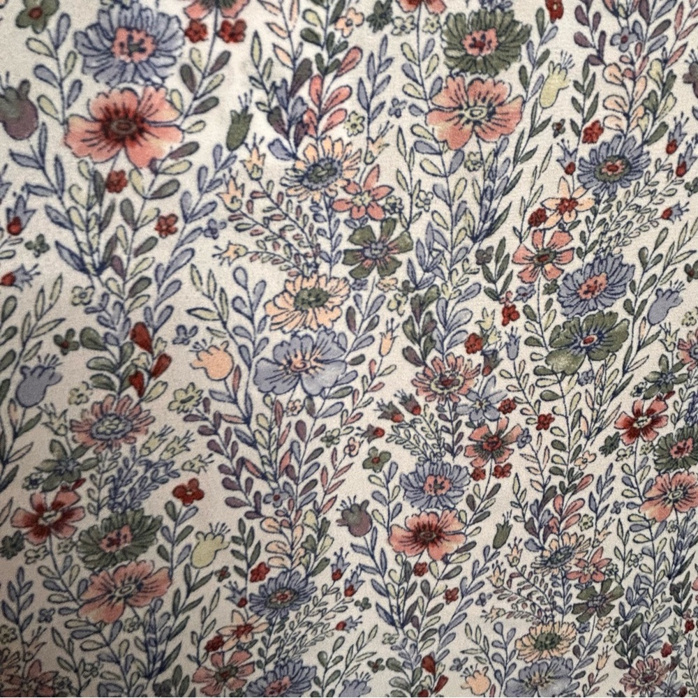 NWT Rose + Olive Size 1X Blue Floral Short Sleeve Blouse Ruffle Flowy - Picture 12 of 16